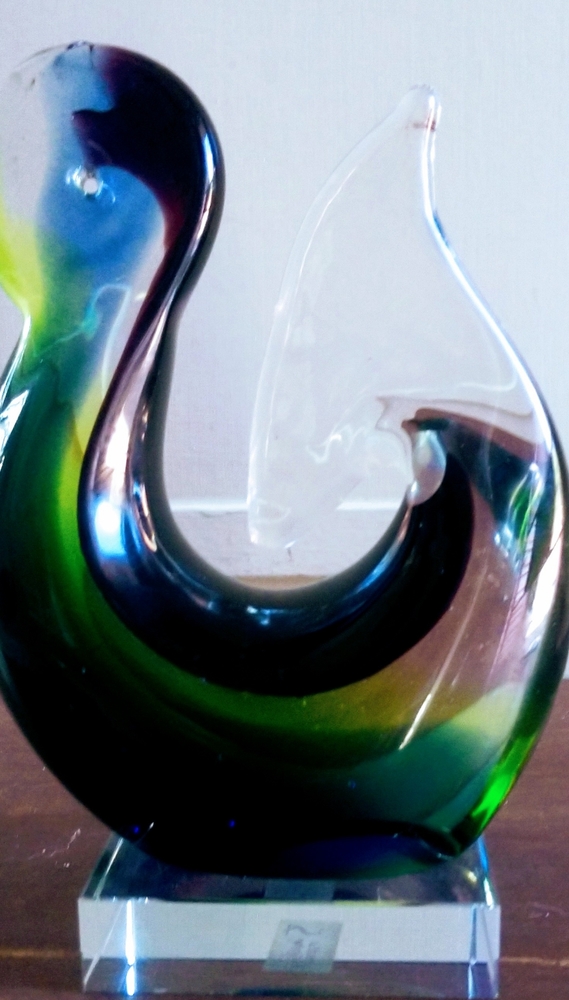Smashing Art Glass Figure Maori Hook